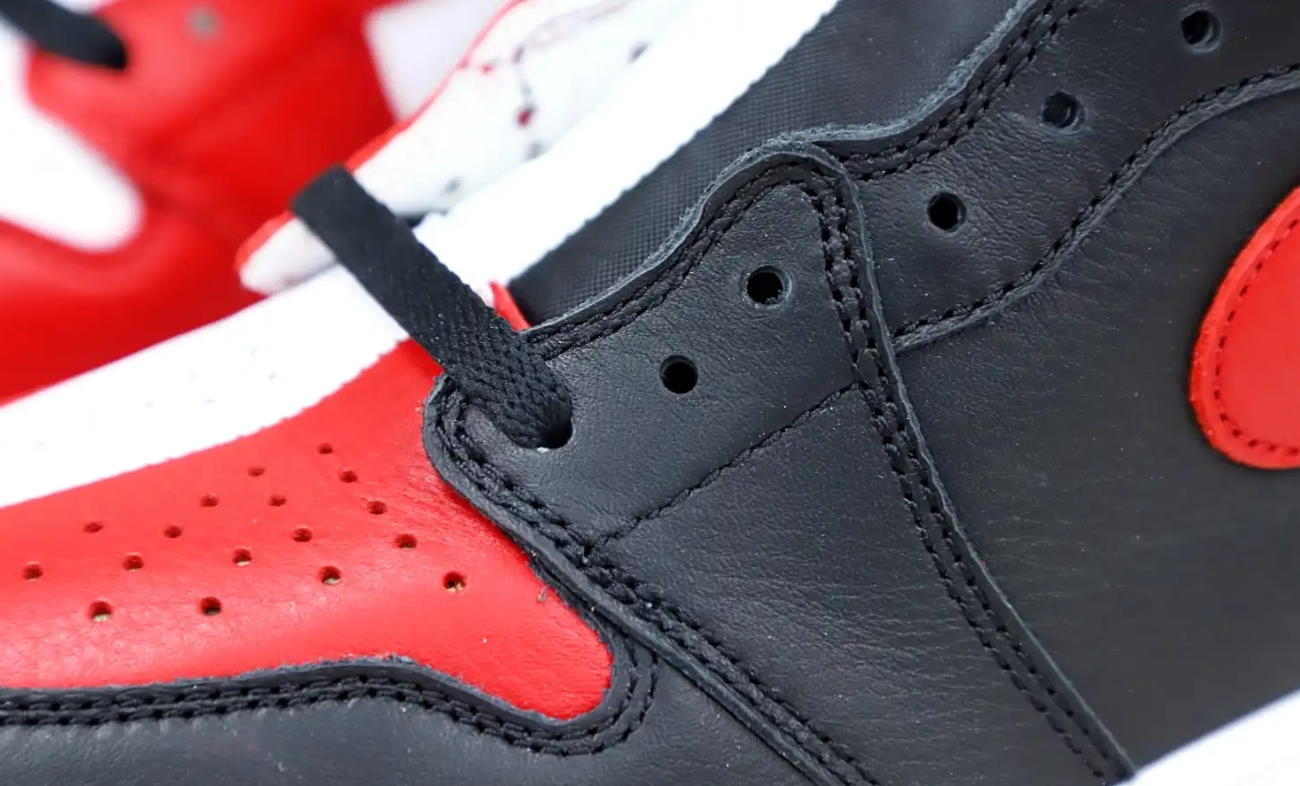 HOME' CHICAGO RETRO 'HOMAGE TO HIGH AIR JORDAN 1 OG NRG EXCLUSIVE 0601